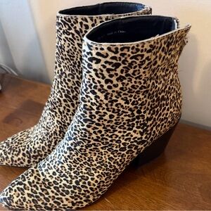 Women’s 6.5 Dolce Vita Coltyn leopard print ankle booties. Good condition